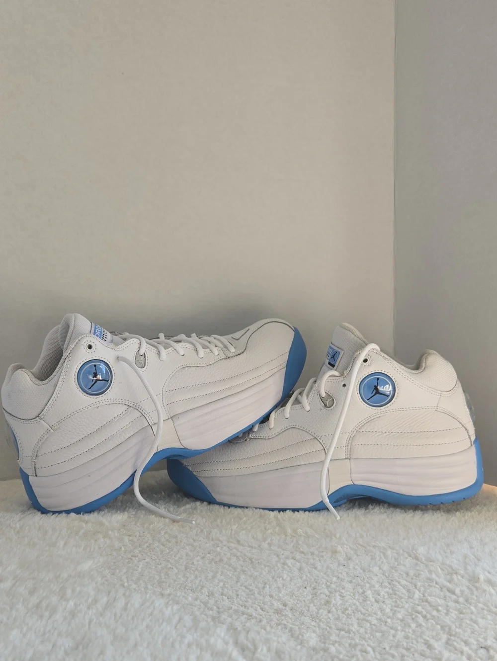 Jordan Jumpman Team II White University Blue Sneakers Men’s Size 8.5 NWOB